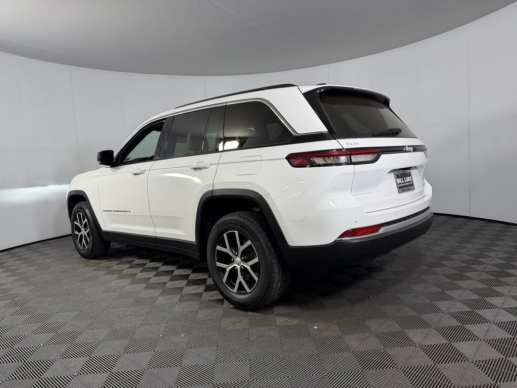 Certified 2024 Jeep Grand Cherokee Limited RWD image 9