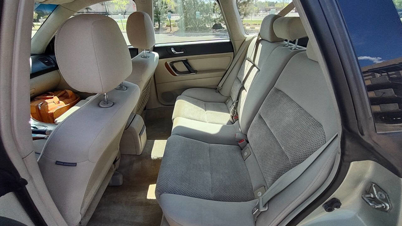 Used 2005 Subaru Outback 2.5i image 21