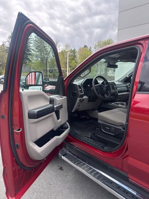 Used 2018 Ford F250 XLT w/ XLT Premium Package image 14