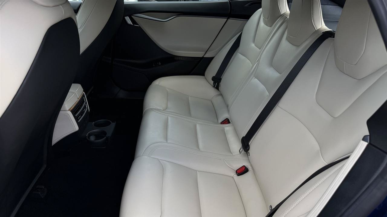 Used 2020 Tesla Model S Long Range AWD/4WD image 31