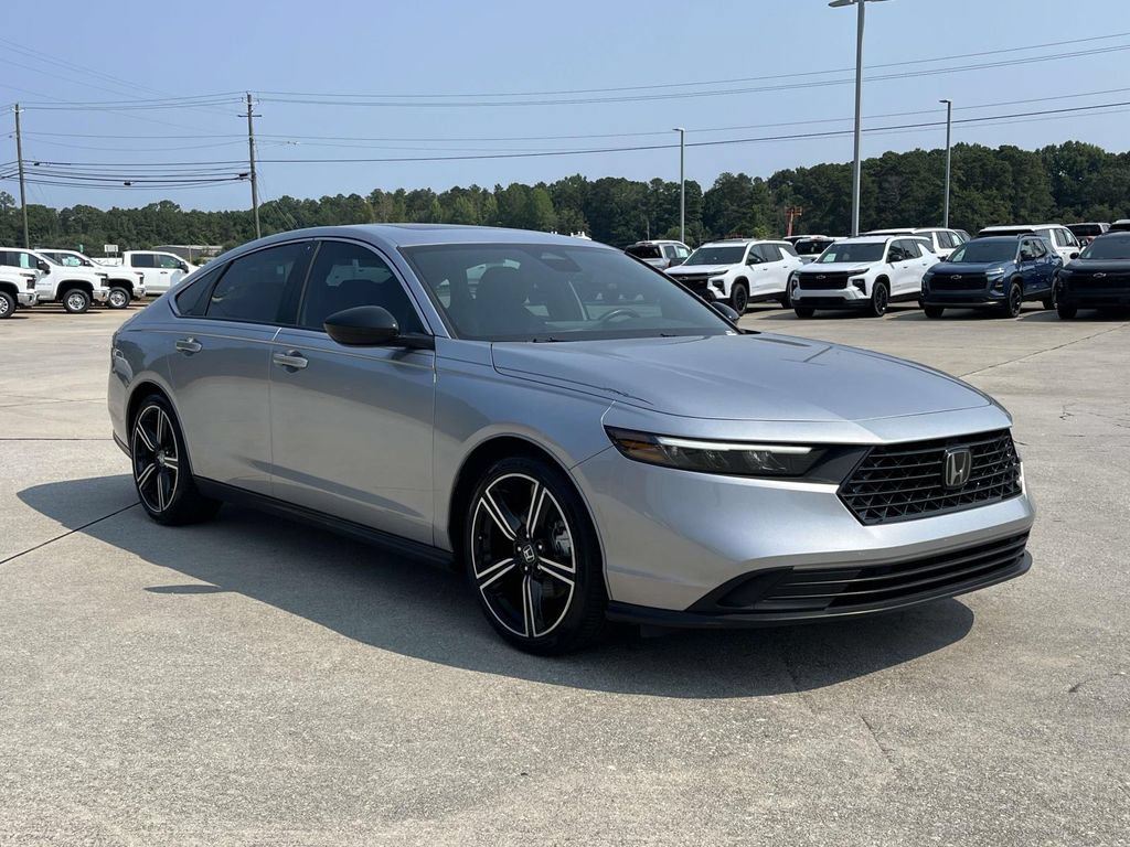 Used 2025 Honda Accord Sport image 7