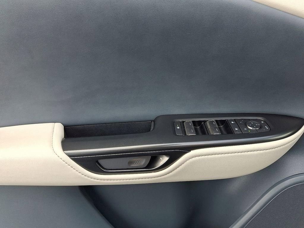 Used 2024 Lexus RZ 450e Premium image 12