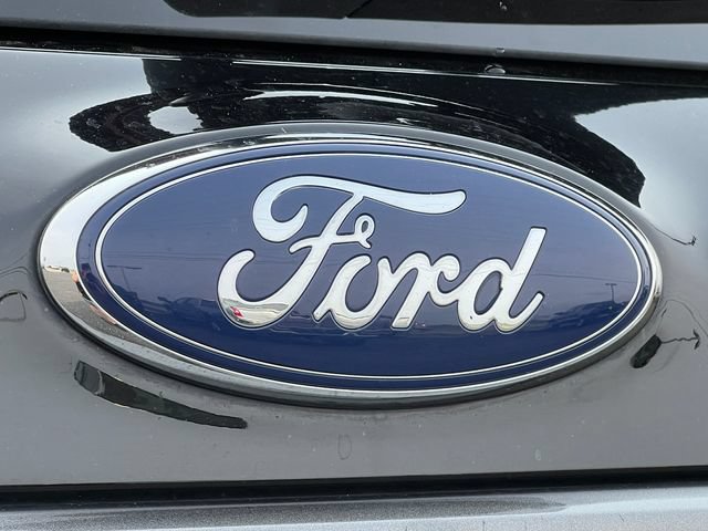 Used 2018 Ford Explorer XLT w/ Equipment Group 202A AWD/4WD image 49