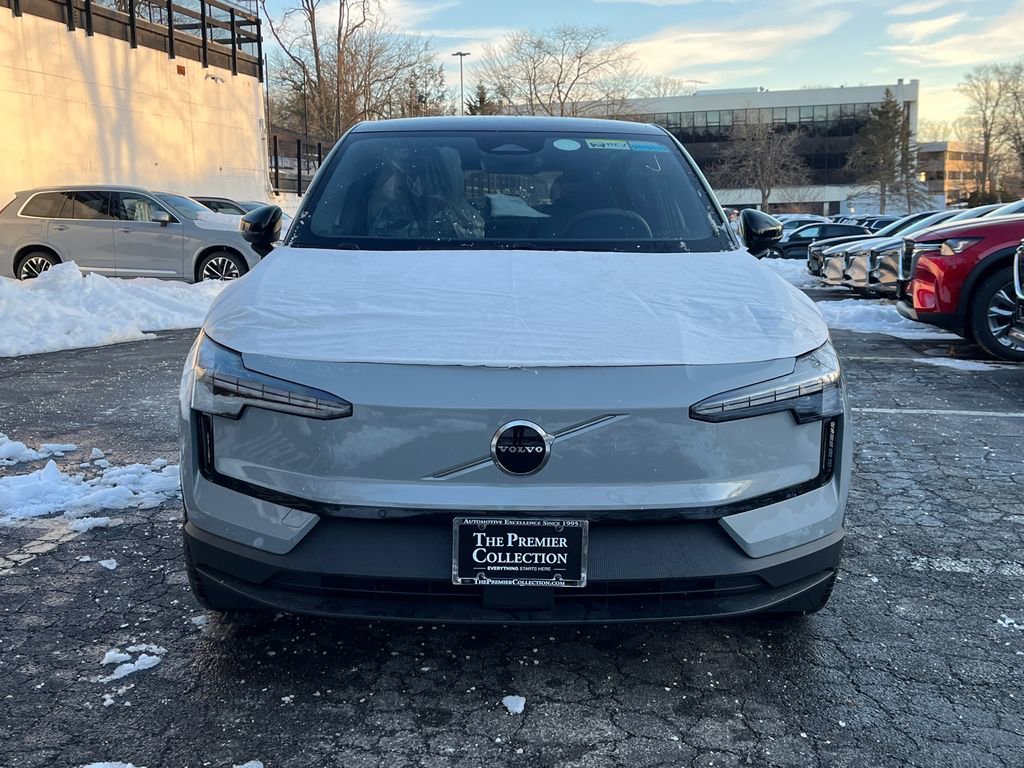 New 2026 Volvo EX30 Plus w/ Climate Package image 6