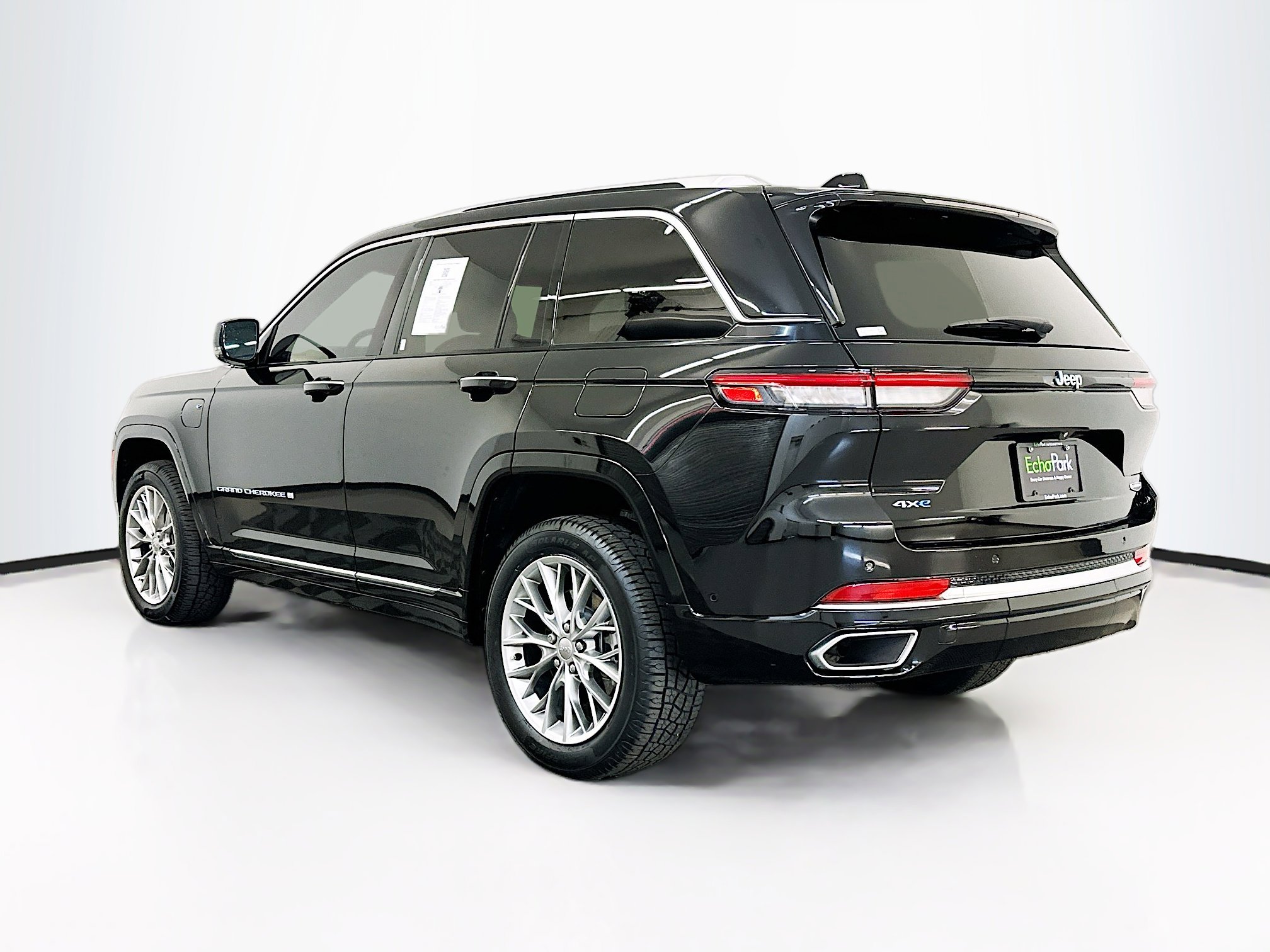 Used 2022 Jeep Grand Cherokee Summit image 5