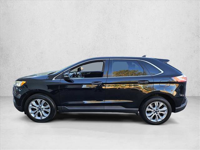 Used 2021 Ford Edge Titanium AWD/4WD image 9
