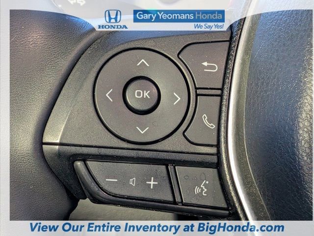 Used 2021 Toyota Venza LE AWD/4WD image 27