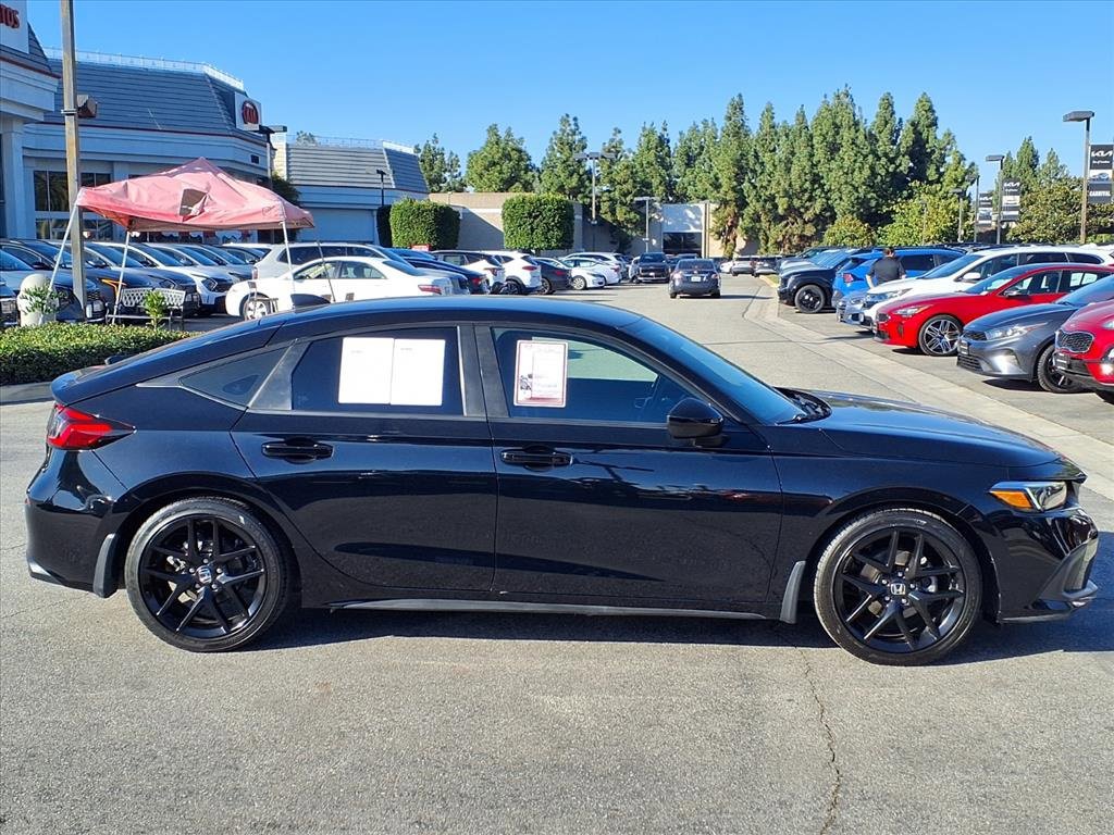 Used 2023 Honda Civic Sport image 6