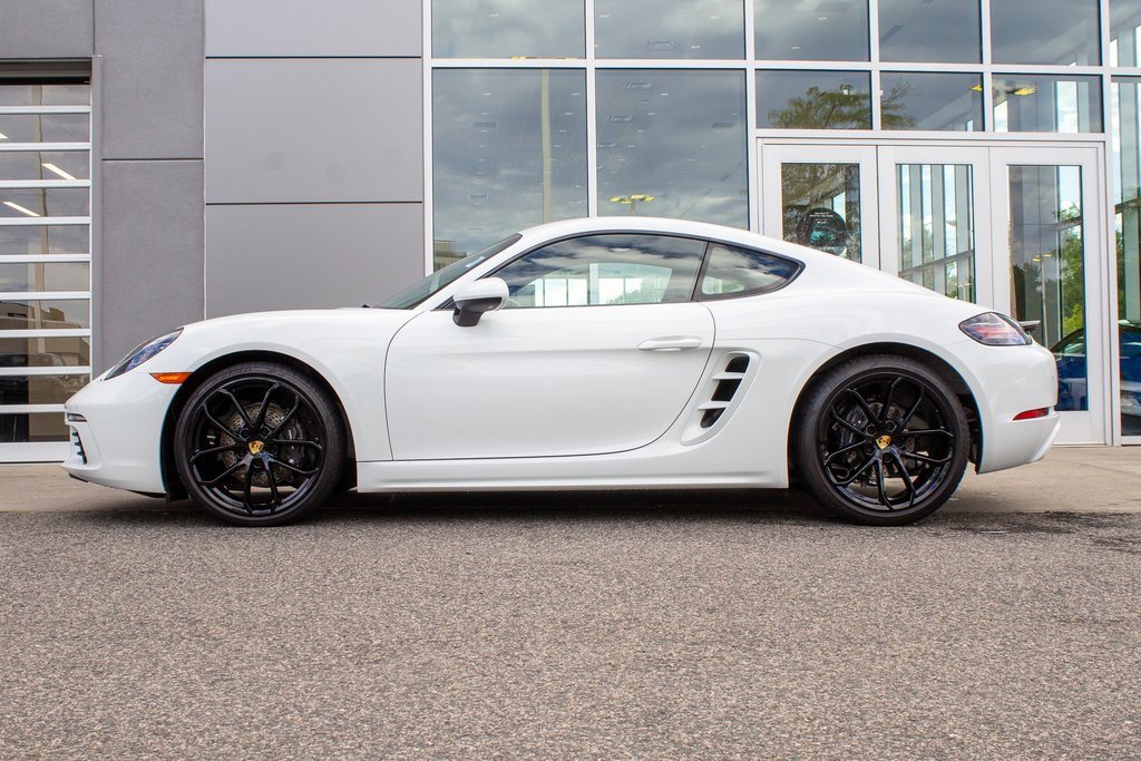 Used 2025 Porsche 718 Cayman w/ Sport Chrono Package image 7