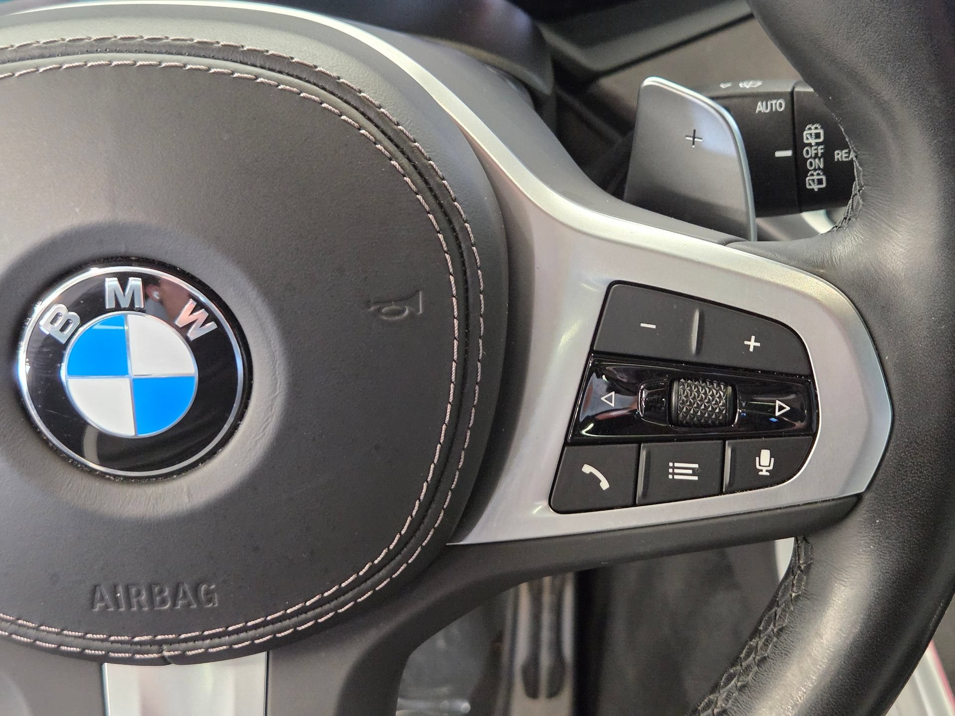 Used 2023 BMW X5 xDrive40i w/ M Sport Package AWD/4WD image 18