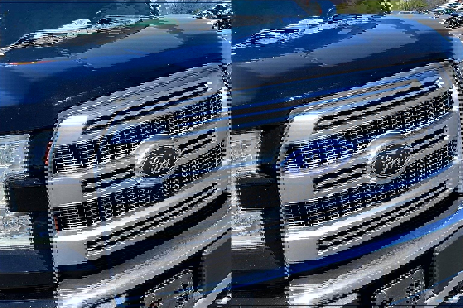 Used 2017 Ford F150 Platinum w/ Equipment Group 701A Luxury AWD/4WD image 26