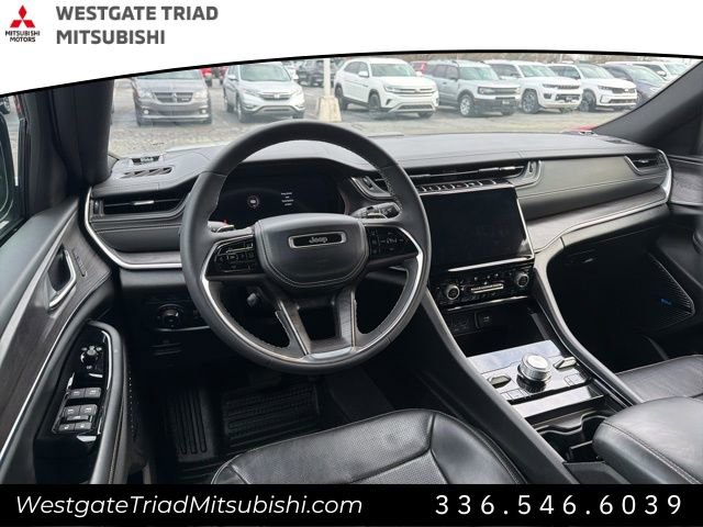 Used 2023 Jeep Grand Cherokee Overland image 10