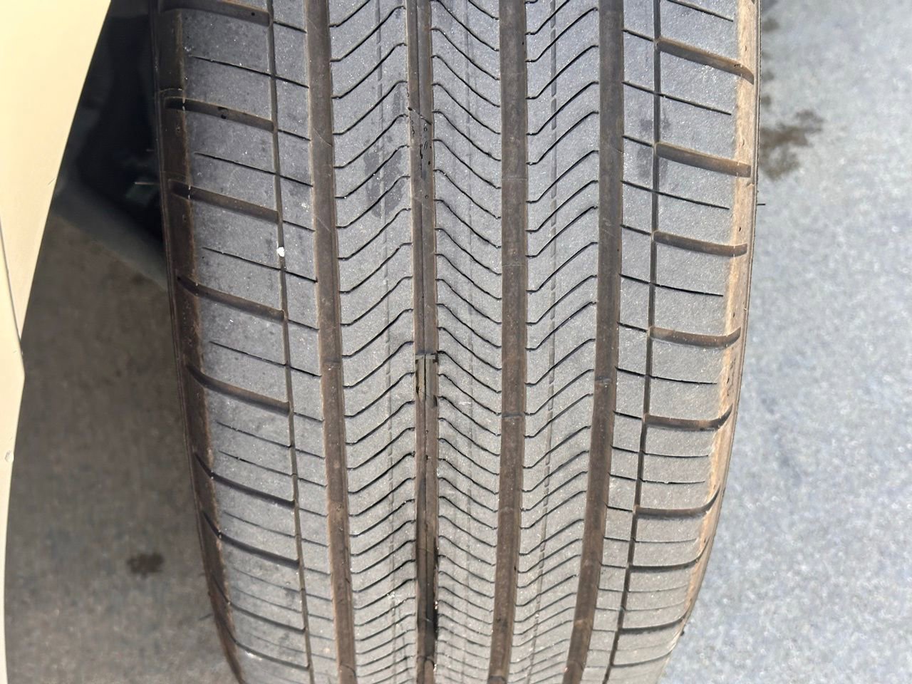 Used 2024 Hyundai Ioniq 5 Limited image 3