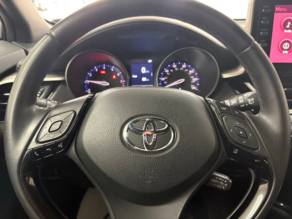 Used 2019 Toyota C-HR XLE FWD image 19