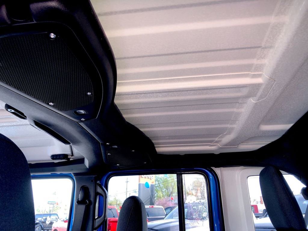 New 2026 Jeep Wrangler Willys AWD/4WD image 31