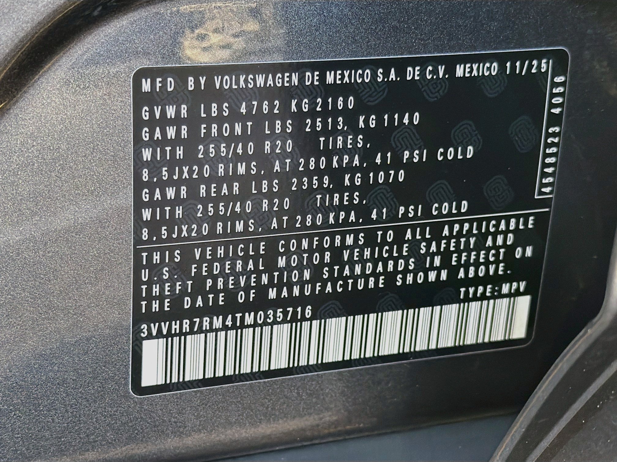 Certified 2026 Volkswagen Tiguan SE R-Line FWD image 44