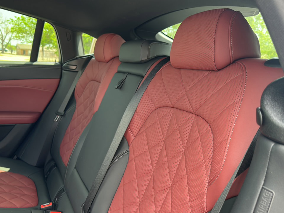 Certified 2024 BMW X6 xDrive40i w/ Premium Package image 20