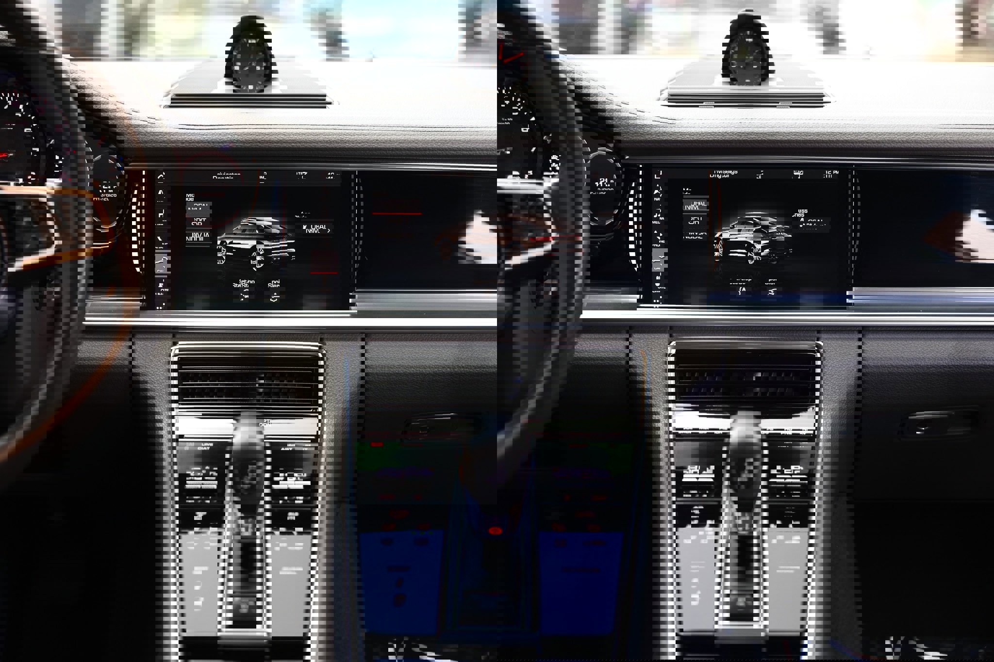 Used 2018 Porsche Panamera 4 image 45