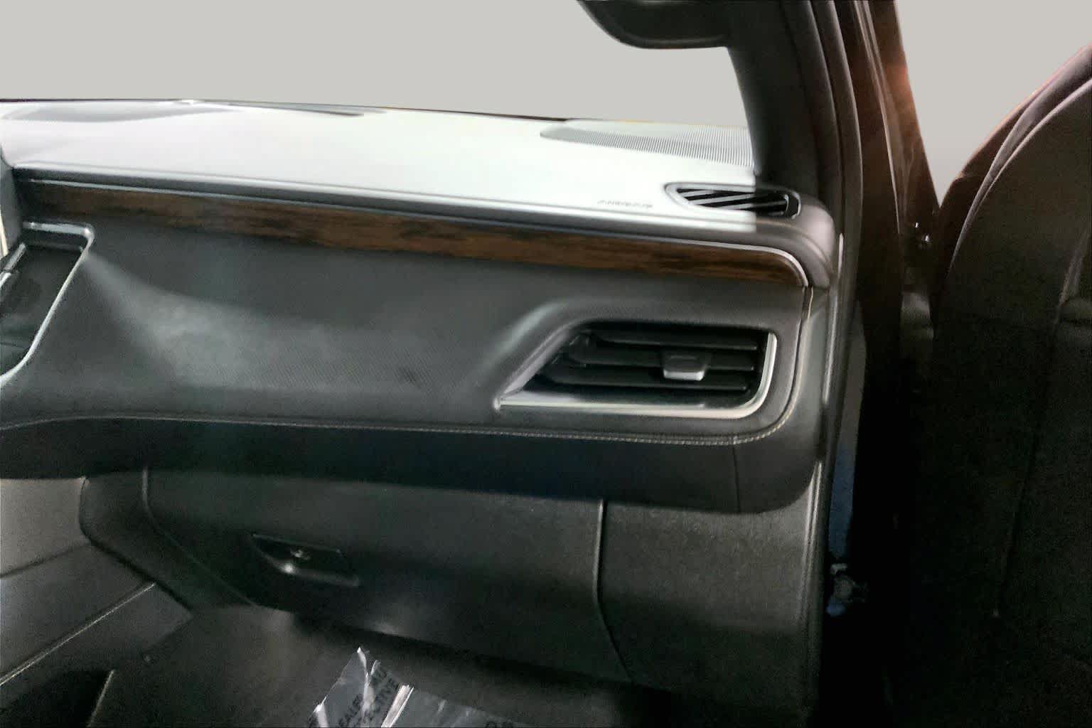 Used 2023 Chevrolet Suburban Premier w/ Max Trailering Package AWD/4WD image 19