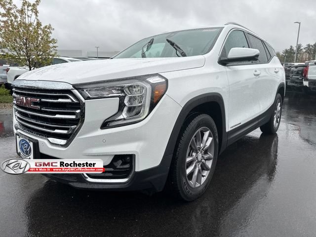 Used 2023 GMC Terrain SLT w/ Tech Package AWD/4WD image 1