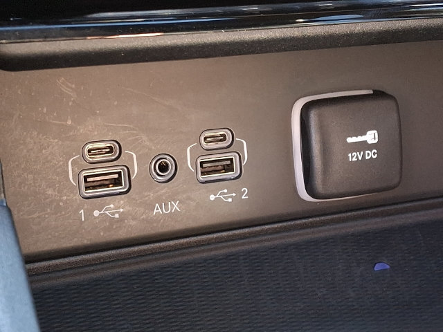 Used 2025 Jeep Grand Cherokee L Altitude AWD/4WD image 24