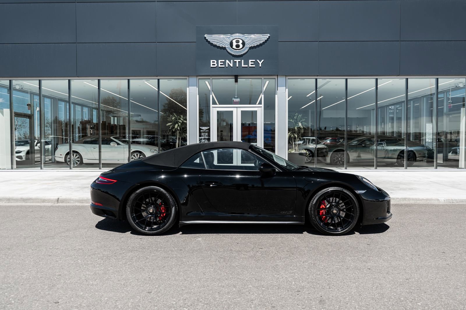 Used 2017 Porsche 911 Carrera GTS RWD image 14