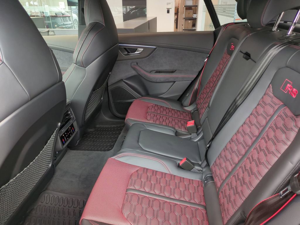 New 2026 Audi RS Q8 performance image 28