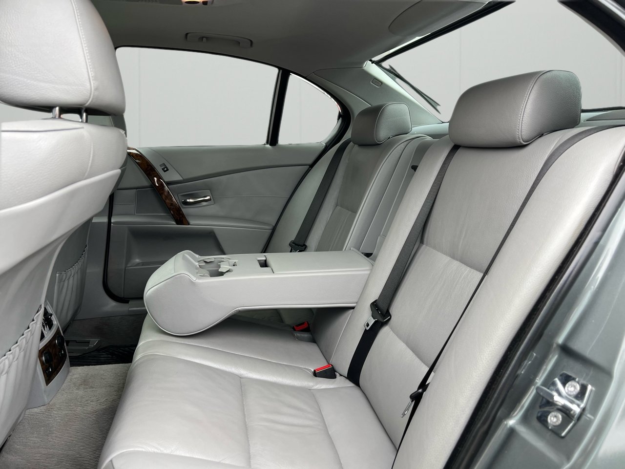 Used 2006 BMW 530xi Sedan image 28