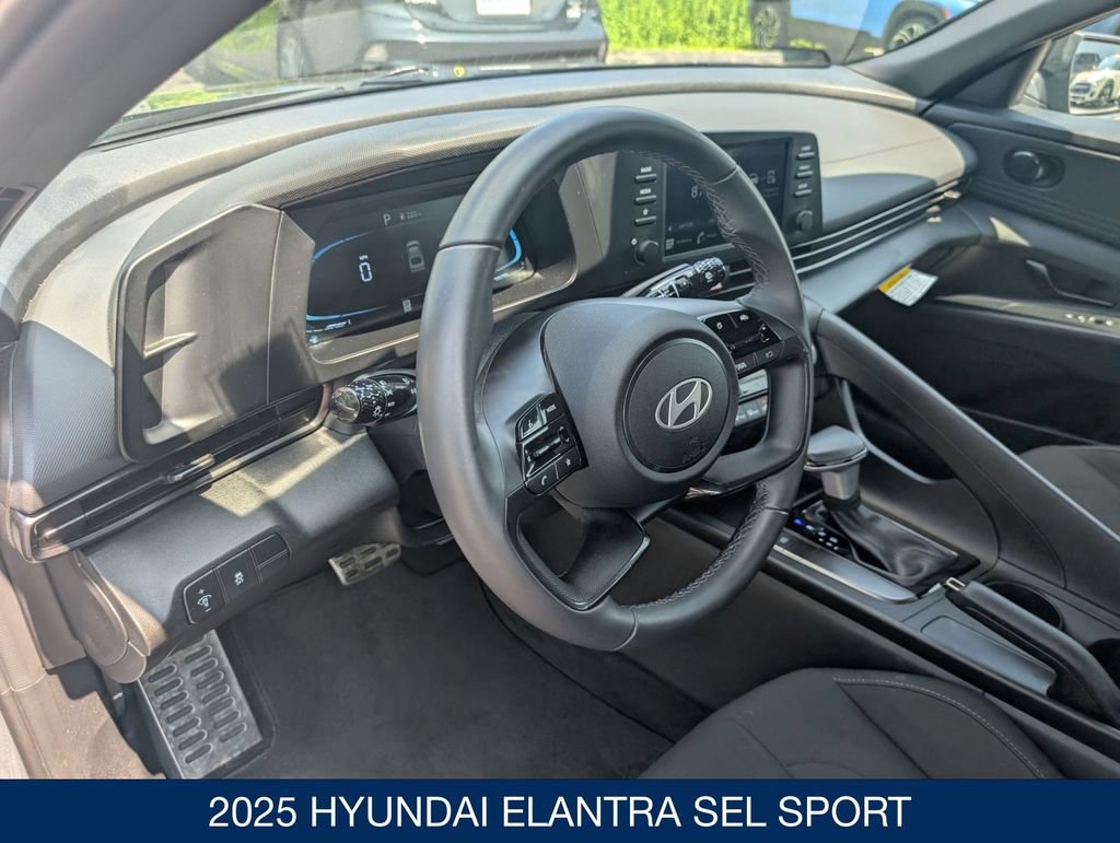 Certified 2025 Hyundai Elantra Sport FWD image 13