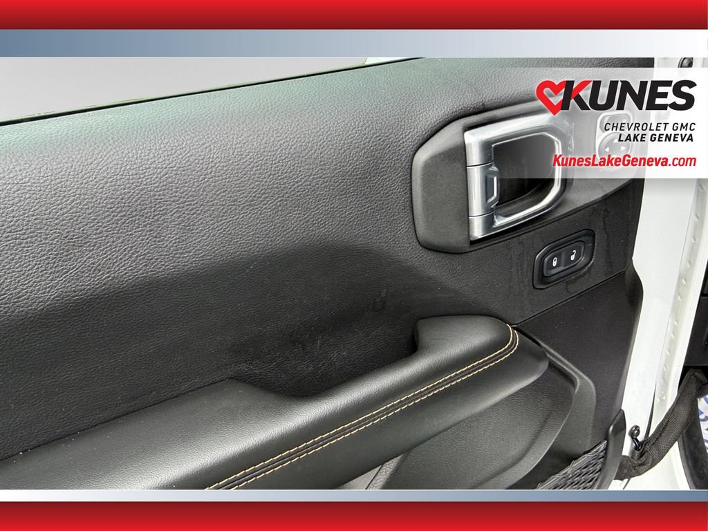Used 2024 Jeep Wrangler Unlimited Sahara AWD/4WD image 17
