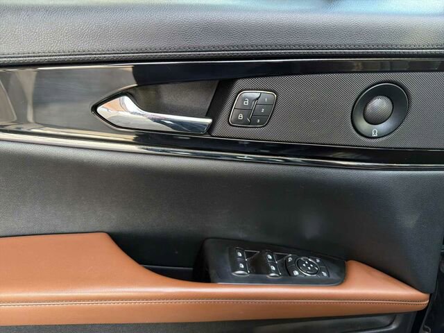 Used 2021 Lincoln Nautilus Reserve image 13