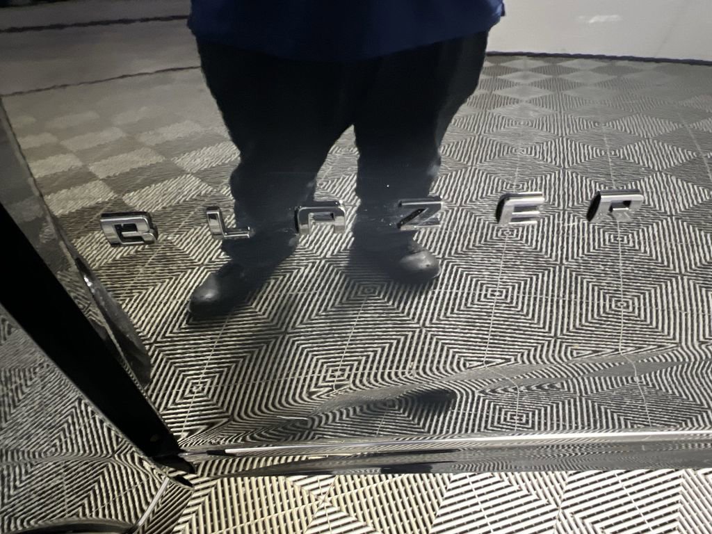 Used 2024 Chevrolet Blazer RS w/ Enhanced Convenience Package image 32