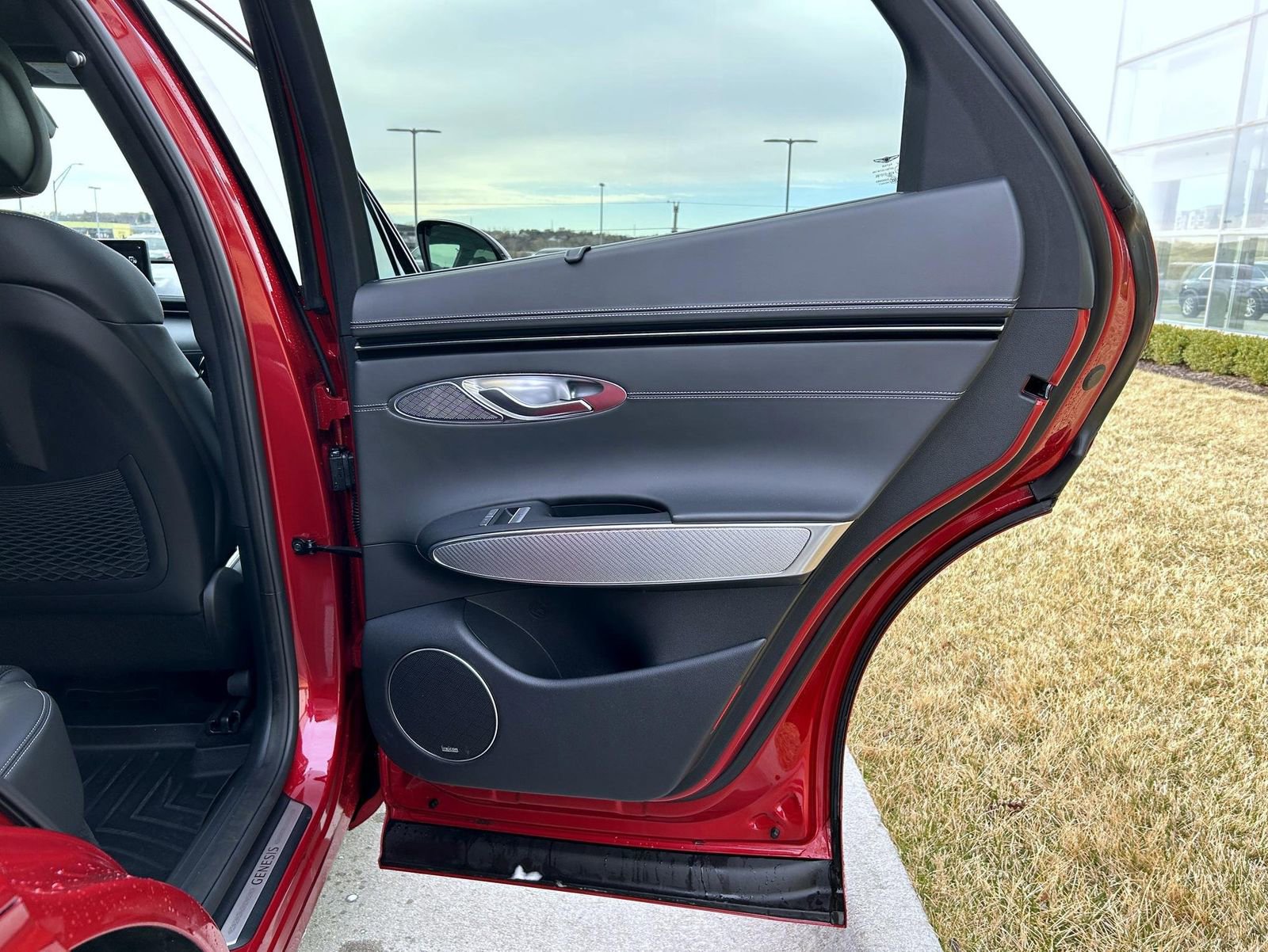 Used 2024 Genesis GV70 2.5T w/ Sport Prestige Package image 17