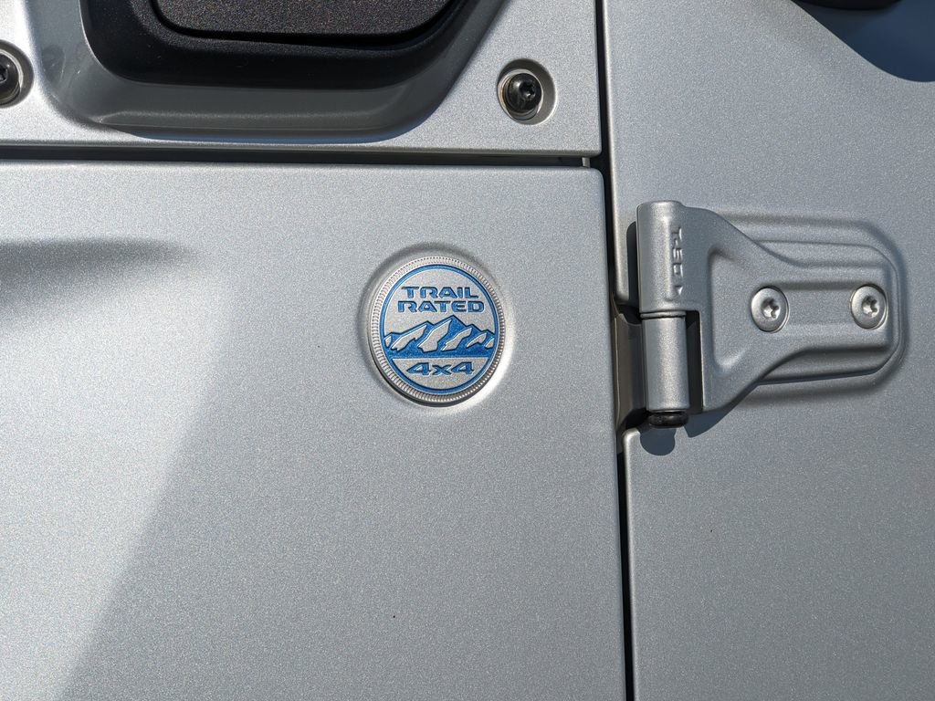 Used 2024 Jeep Wrangler Unlimited Sahara w/ Technology Group image 26