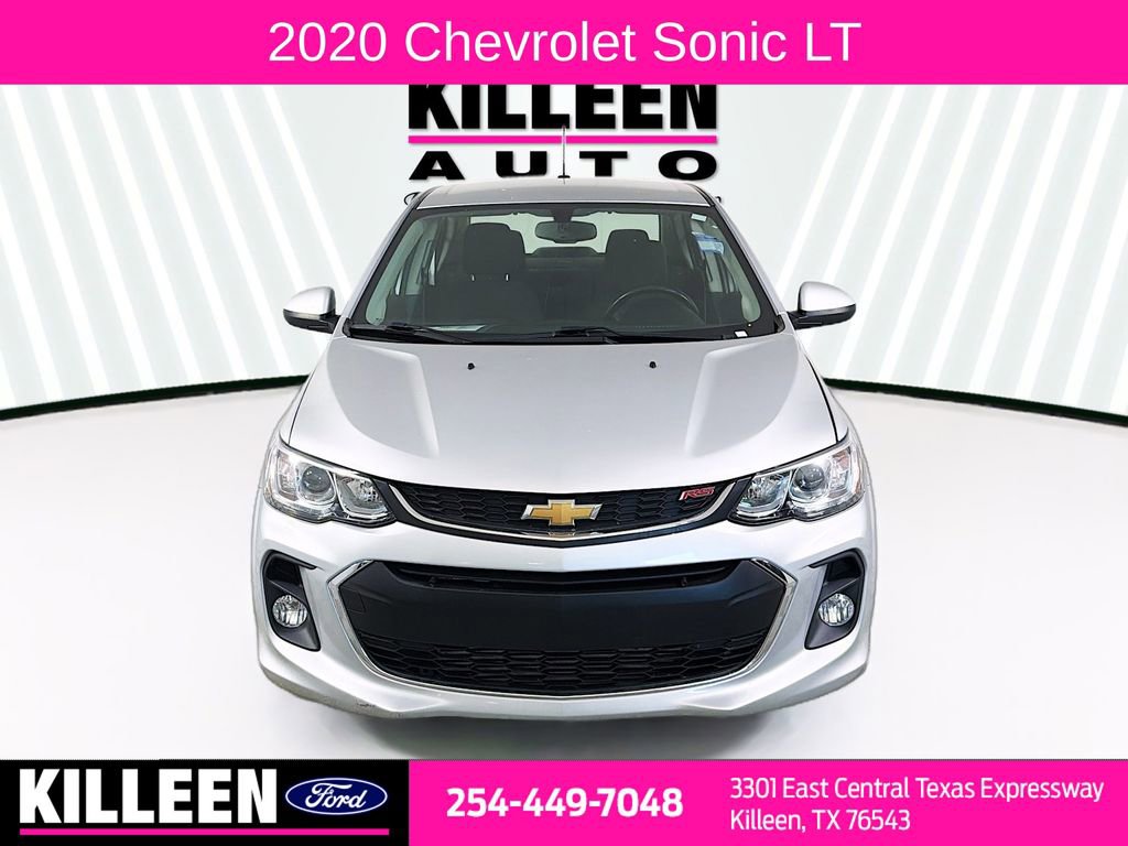 Used 2020 Chevrolet Sonic LT w/ Convenience Package image 2