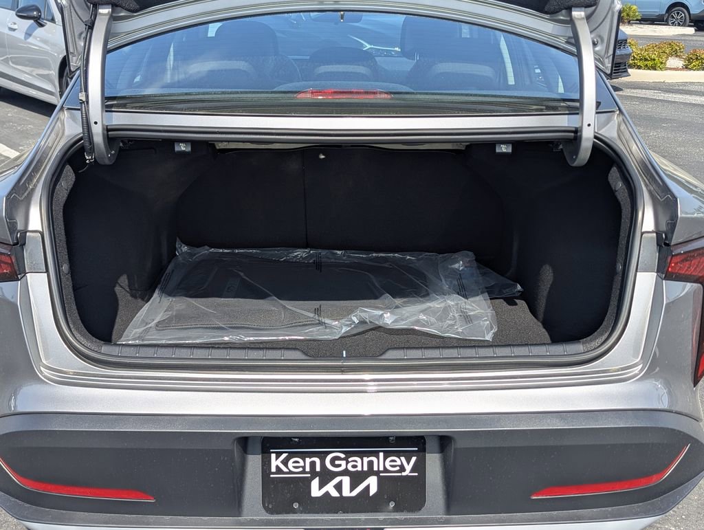 New 2026 Kia K4 LXS image 12