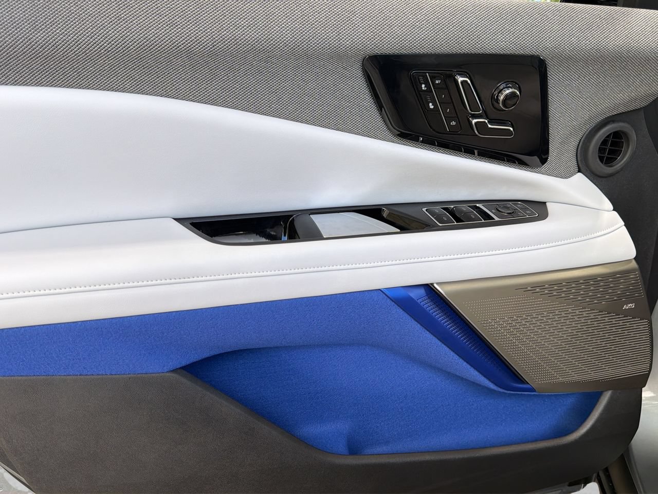 New 2027 Cadillac Optiq Sport RWD image 10
