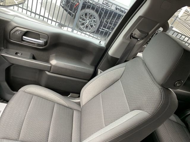 Used 2023 Chevrolet Silverado 1500 Custom image 27