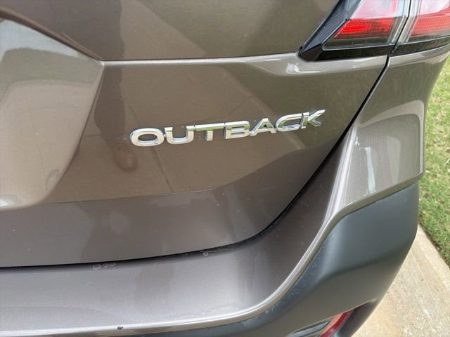Used 2021 Subaru Outback Premium image 6