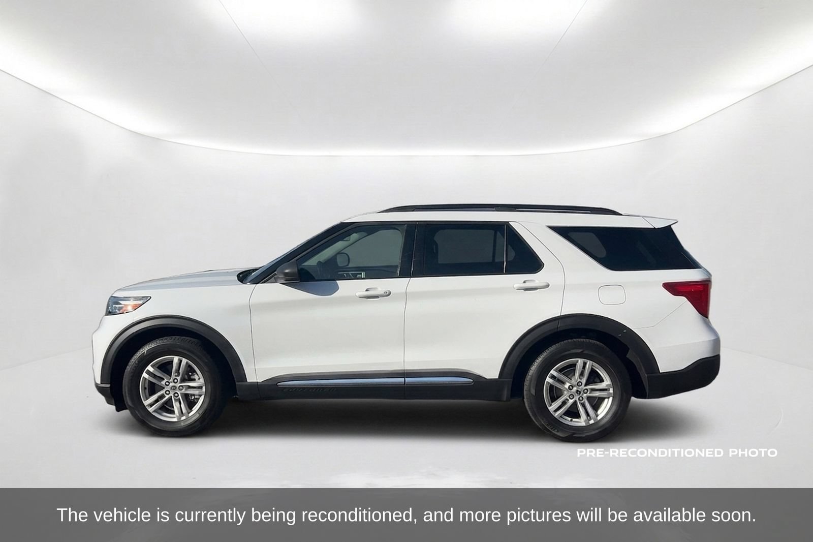 Used 2020 Ford Explorer XLT RWD image 9