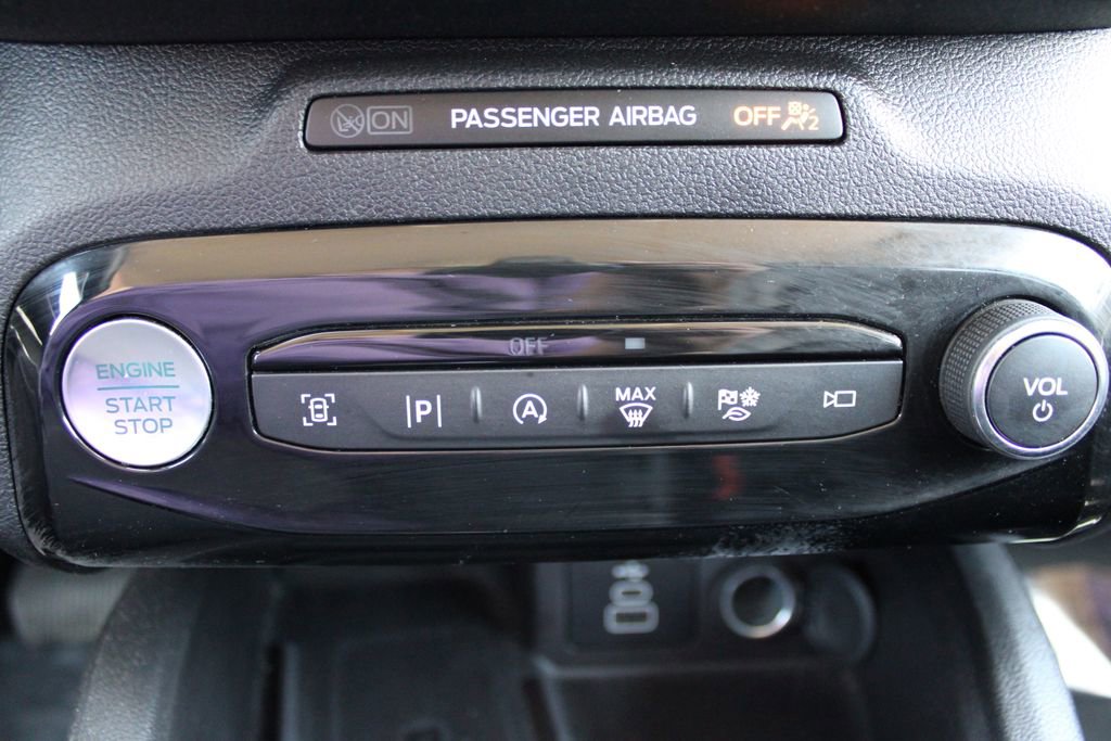 Used 2024 Ford Escape Platinum AWD/4WD image 28