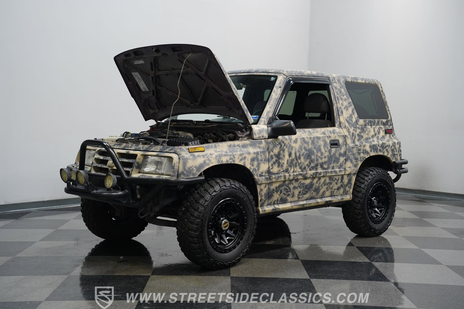 Used 1996 Geo Tracker 4WD 2-Door image 30