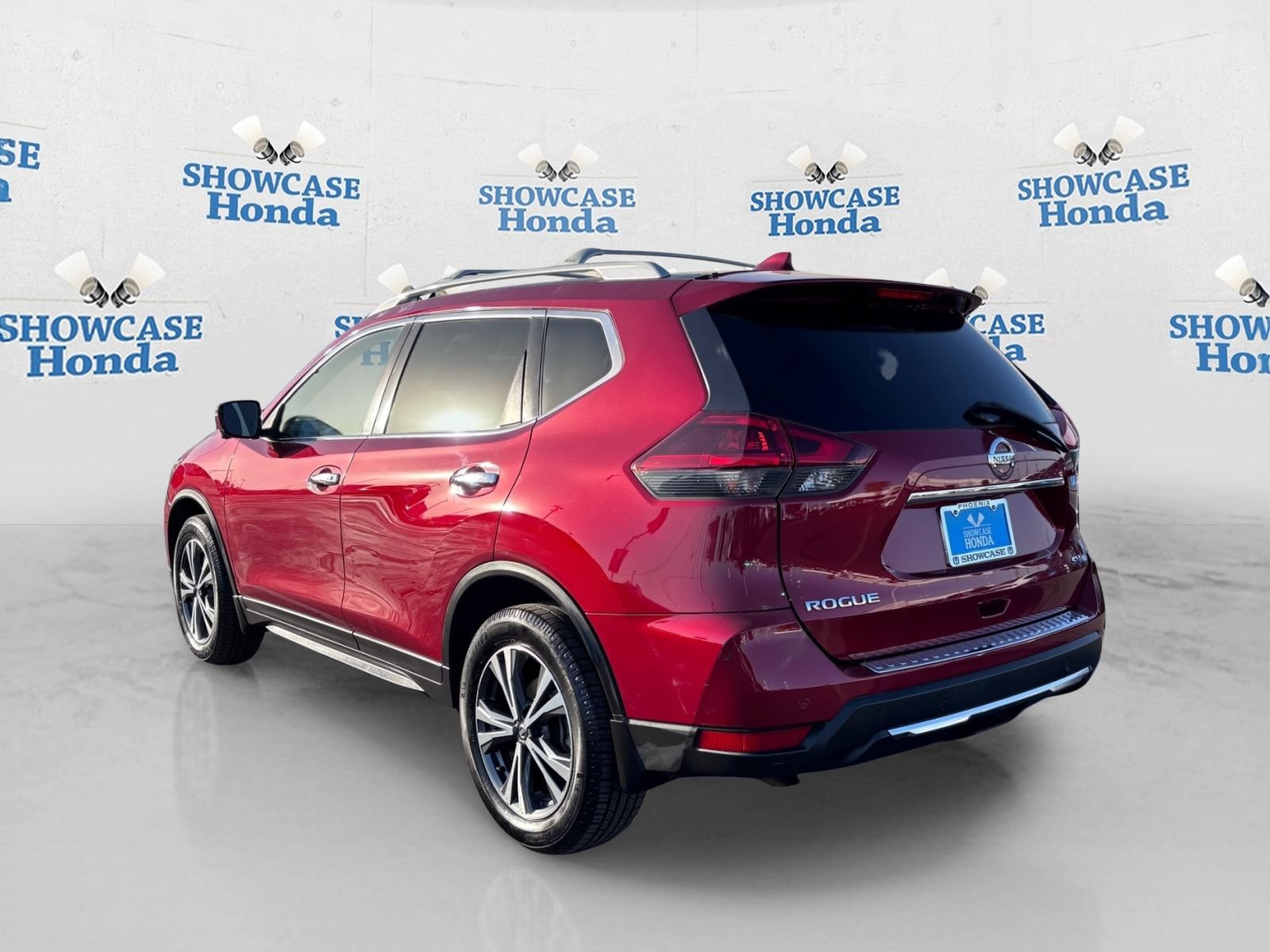 Used 2019 Nissan Rogue SV w/ Sun & Sound Touring Package AWD/4WD image 5