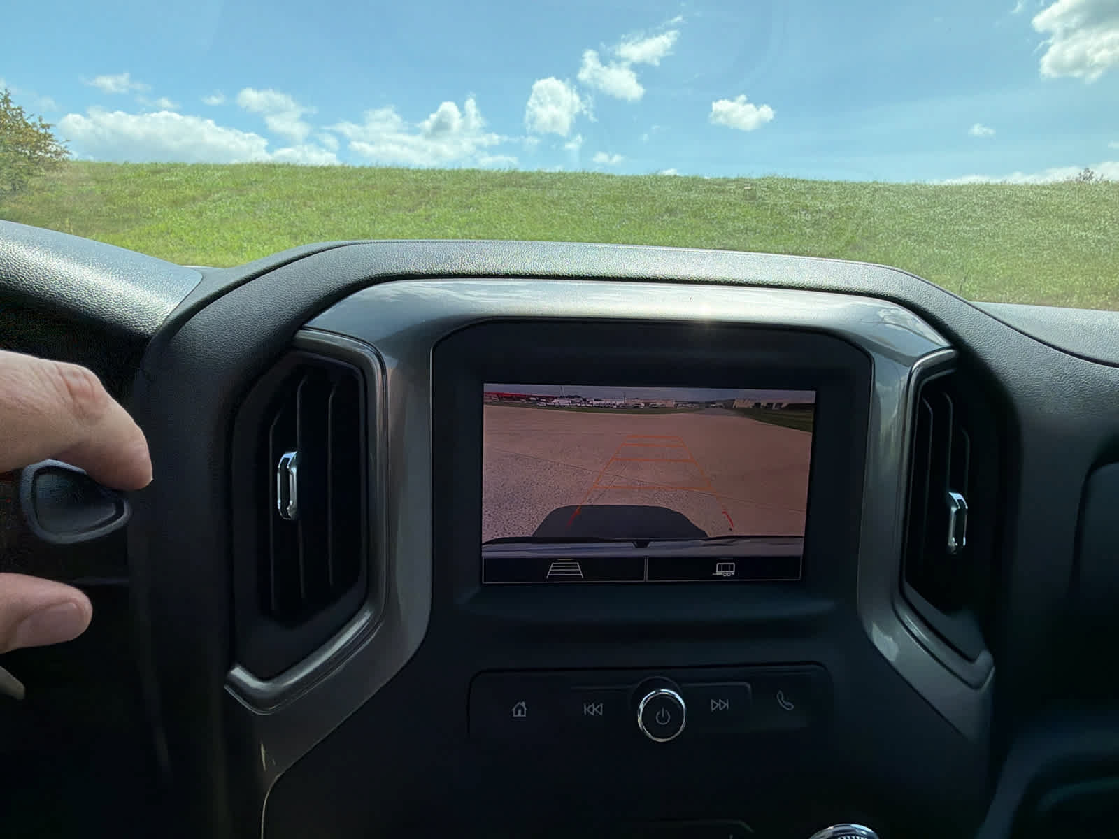 New 2026 GMC Sierra 2500 Pro w/ Convenience Package AWD/4WD image 28