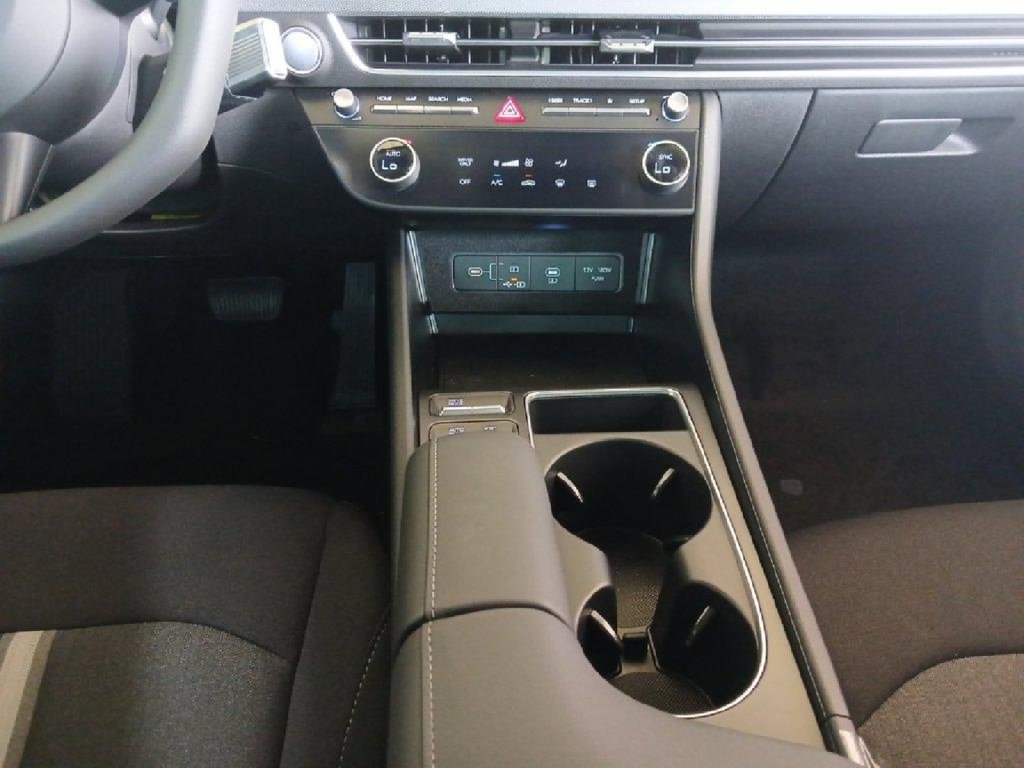 New 2026 Hyundai Sonata Blue FWD image 11