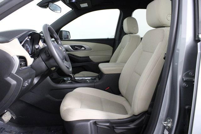 Used 2023 Chevrolet Traverse LS FWD image 10