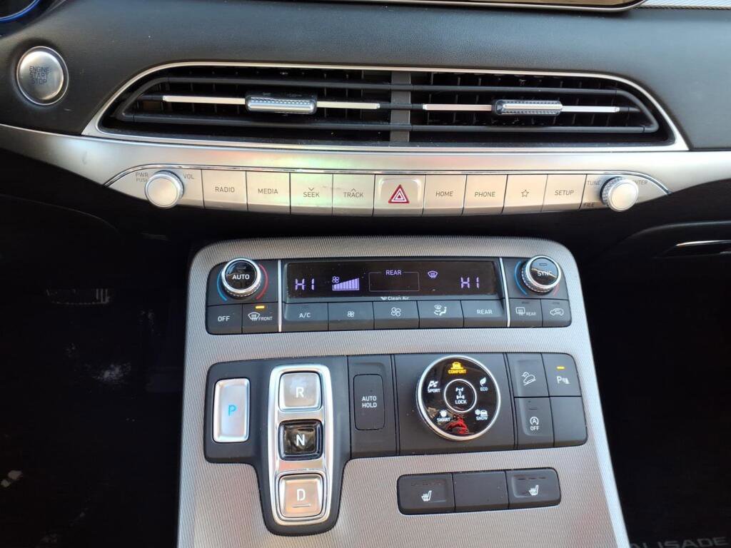 Used 2020 Hyundai Palisade SEL w/ Convenience Package image 17