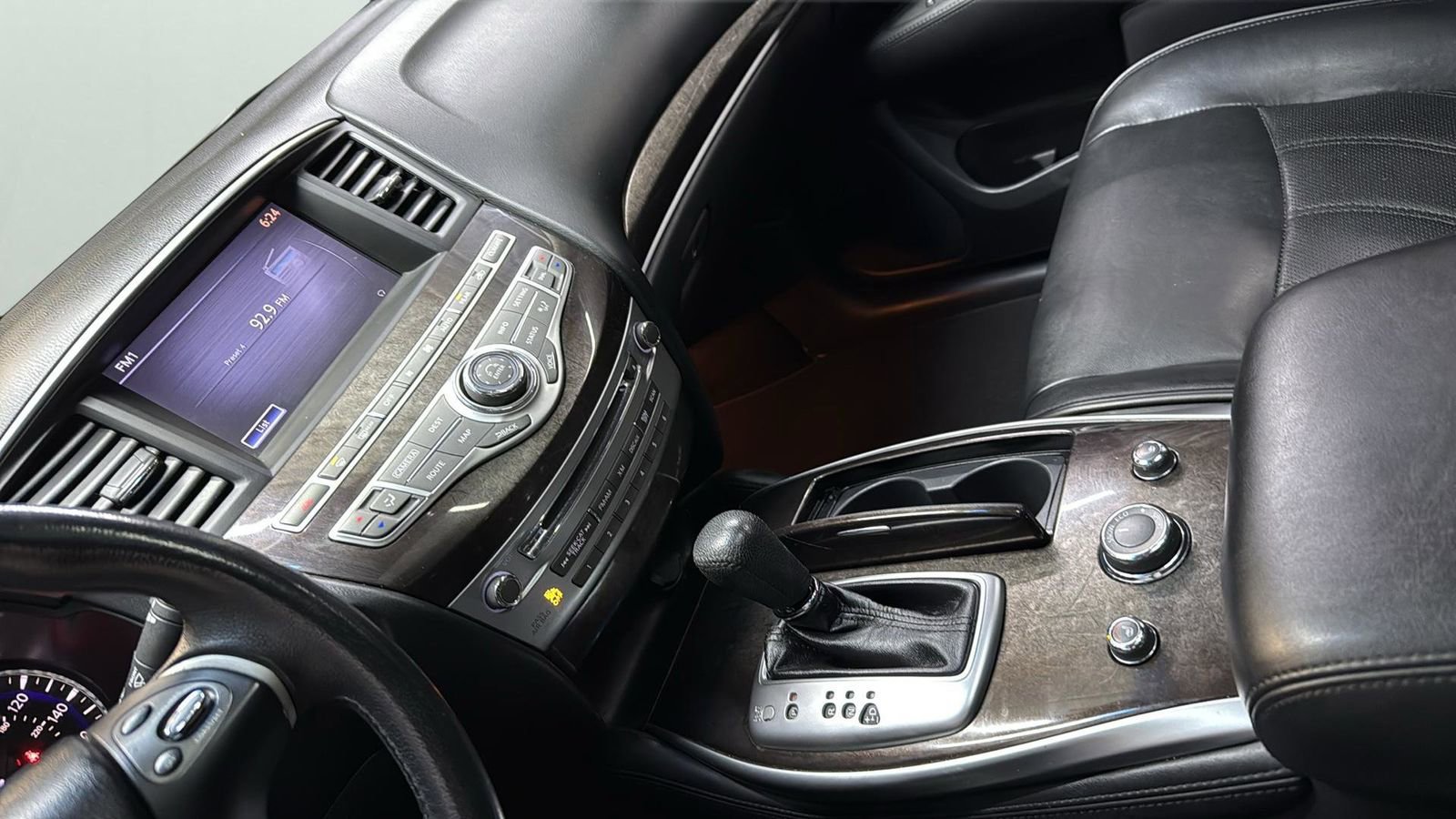 Used 2013 INFINITI JX35 FWD w/ Premium Pkg image 21