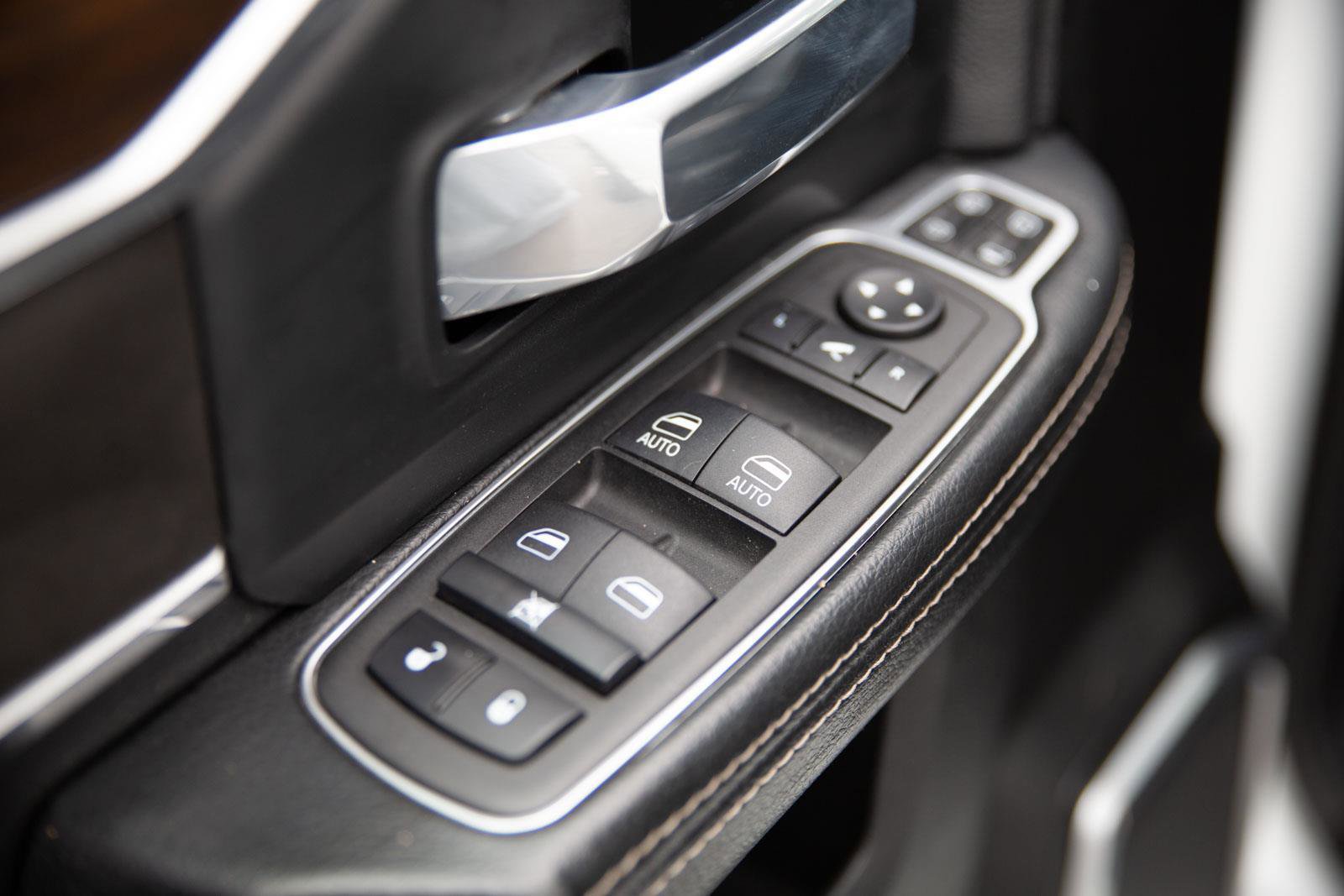 Used 2024 RAM 2500 Laramie AWD/4WD image 19