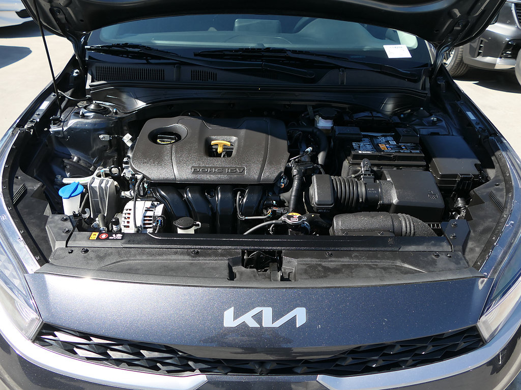 Used 2023 Kia Forte LXS w/ LXS Technology Package FWD image 27